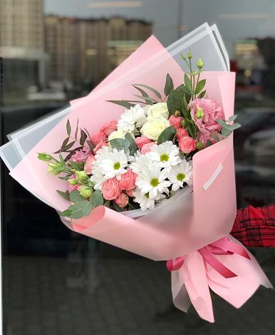 Букет цветов из: Розы, Лизиантусы и Хризантемы в Тарбагатае